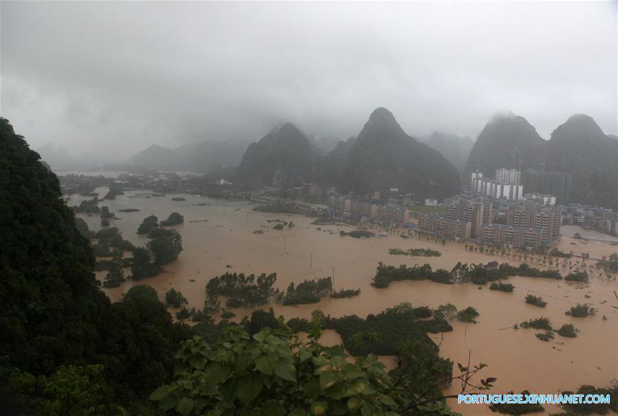 Chuvas torrenciais atingem diversas áreas de Guangxi, no sul da China