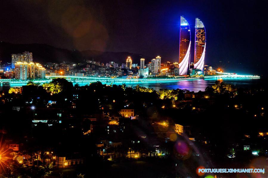 Vista noturna de Xiamen, cidade que sediará a 9ª Cúpula do BRICS