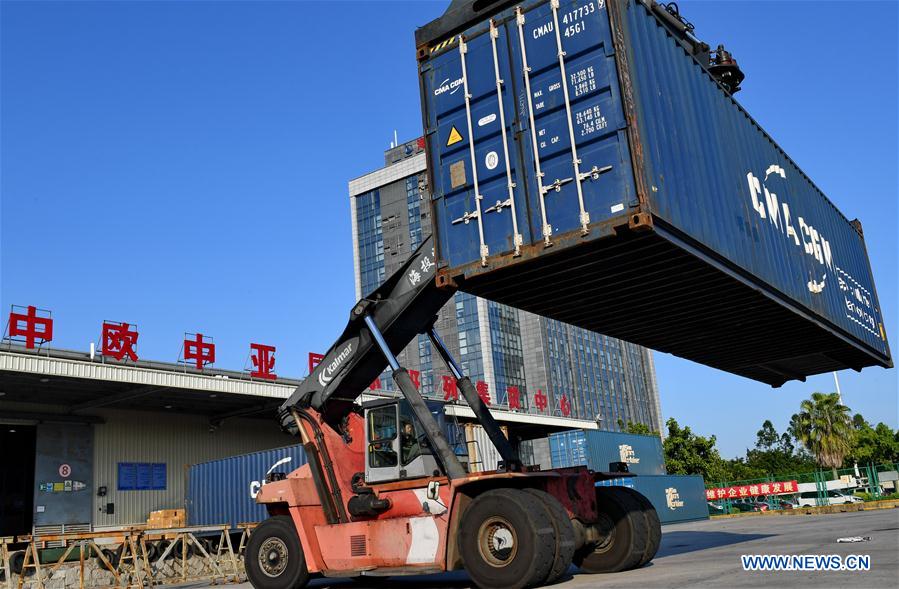 Galeria: centro de serviço de trens de carga Xiamen-Moscou