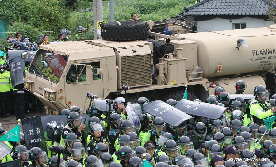 Elementos do THAAD transportados para o local de implantação na Coreia do Sul