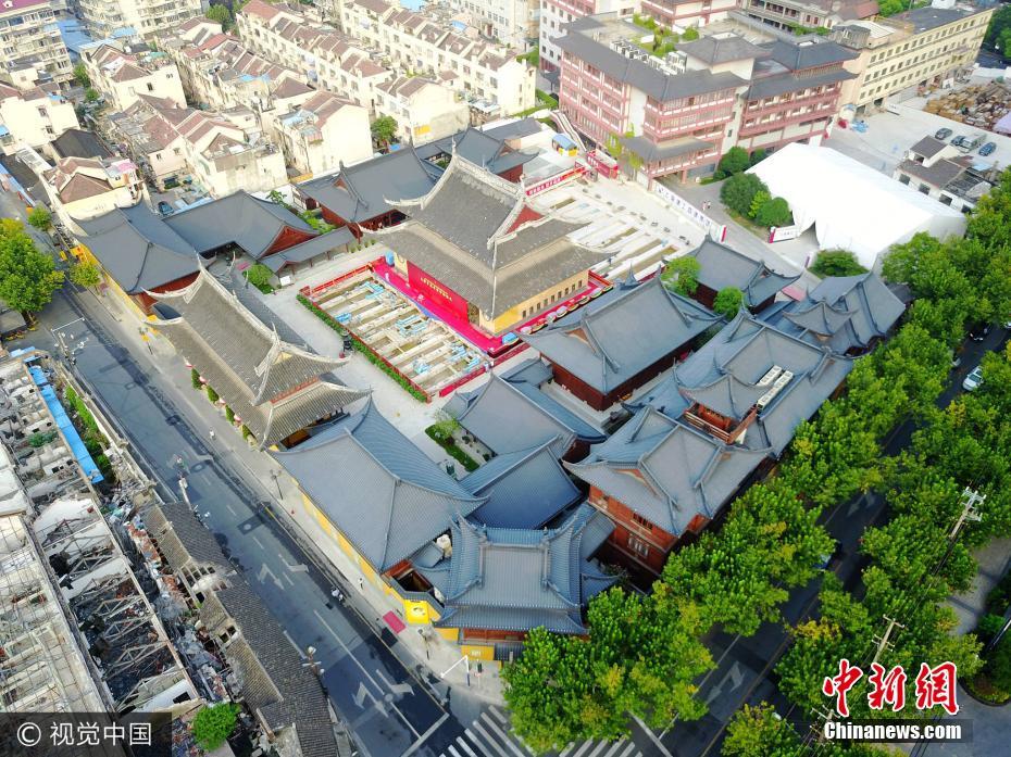 Templo em Shanghai será deslocado intacto ao longo de 30,66 metros