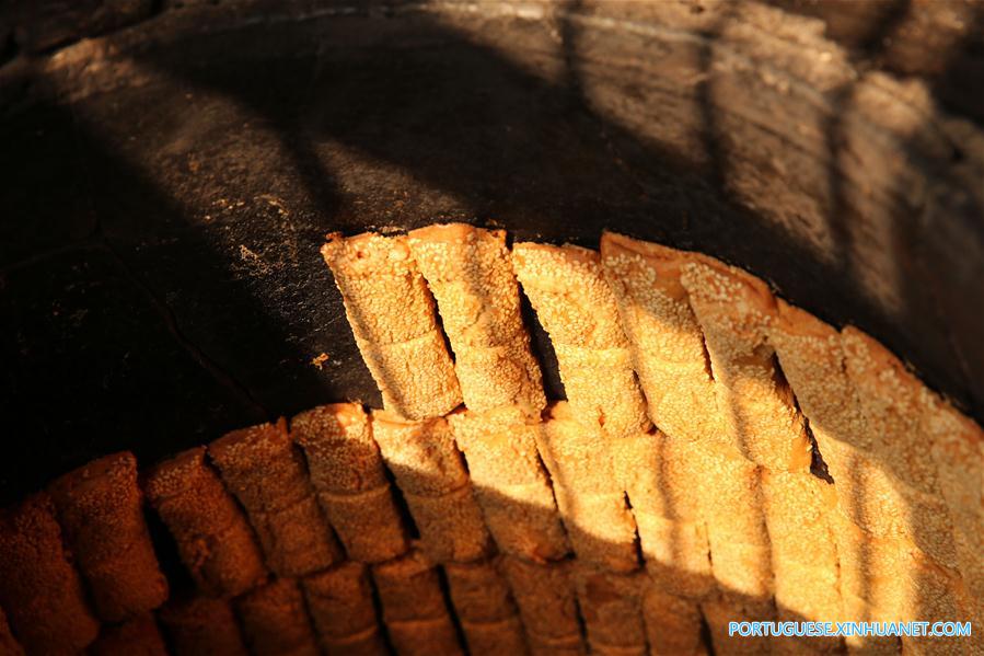 Bolo de gergelim: Alimento tradicional de Xiting no leste da China