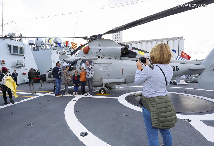 Fragatas da Marinha Chinesa abertas ao público geral no porto de Antuérpia