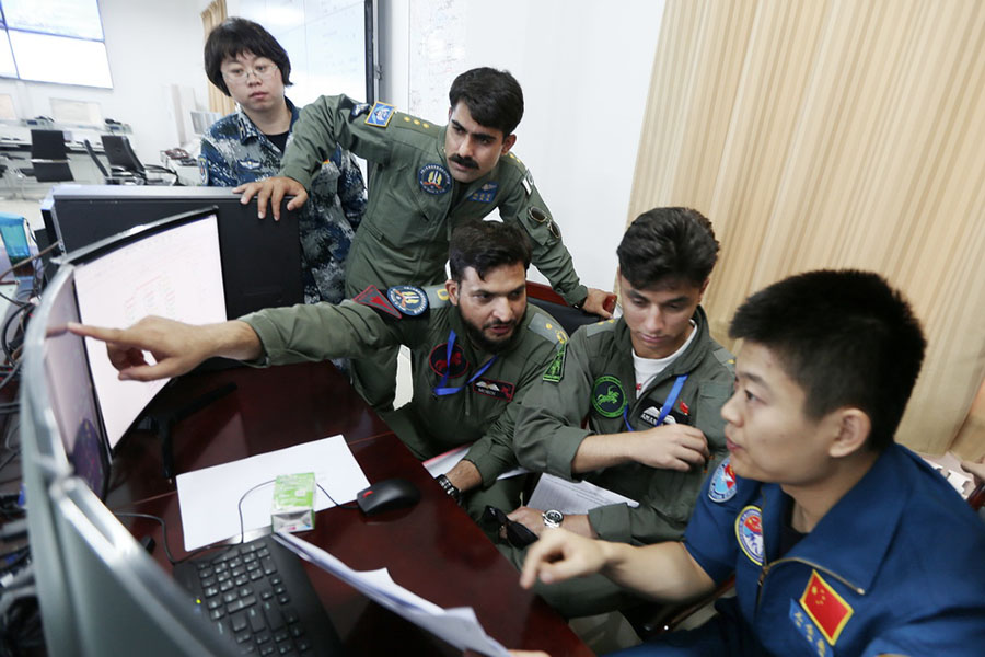 China e Paquistão realizam exercício aéreo conjunto