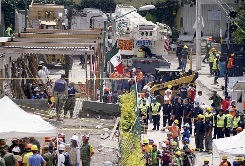 Número de mortos no terremoto no centro do México atinge 273