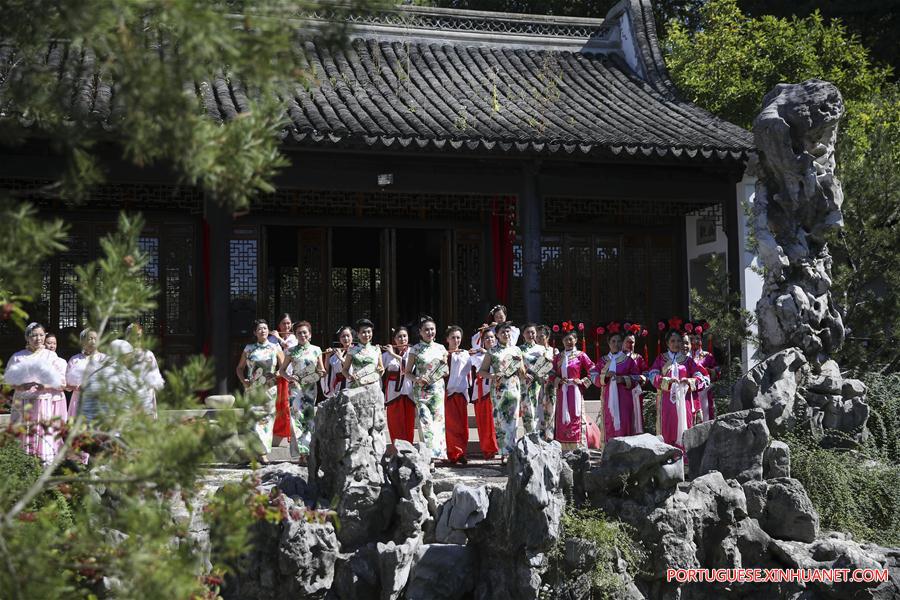 Festival da Lua é celebrado no Jardim dos Acadêmicos Chineses em Nova York