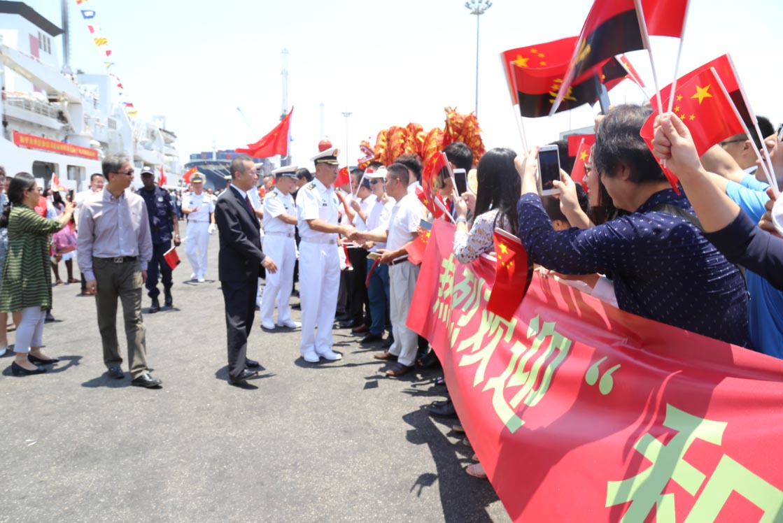 Navio hospitala chinês visita Angola pela primeira vez