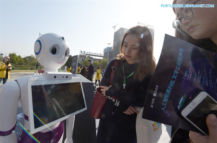 Robô de voz inteligente é destaque no Festival Global Developer da China
