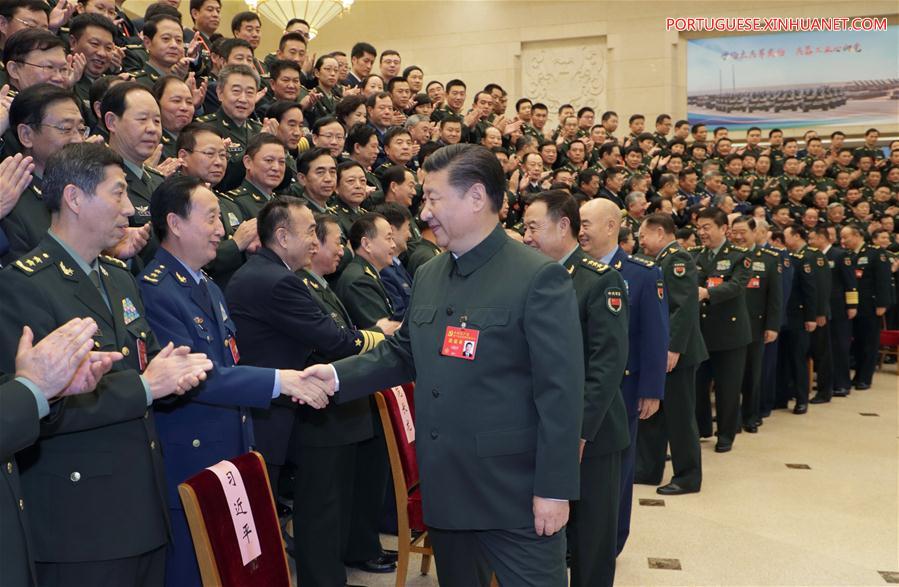 Xi pede pela construção de um exército forte