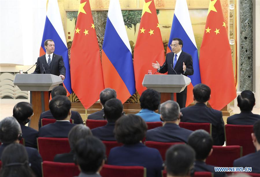 China e Rússia expandem cooperação com assinatura de 20 acordos bilaterais