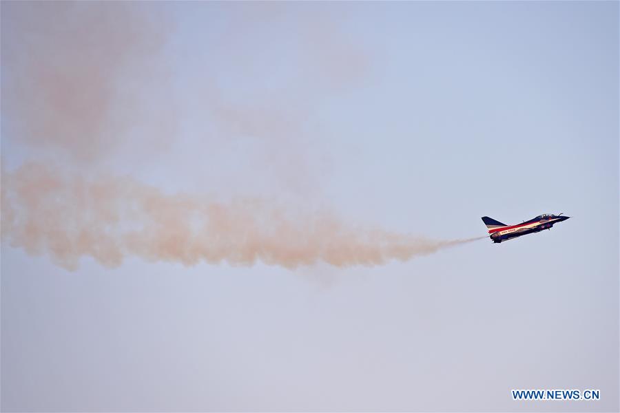 Galeria: Arranca o 15º Show Aéreo de Dubai