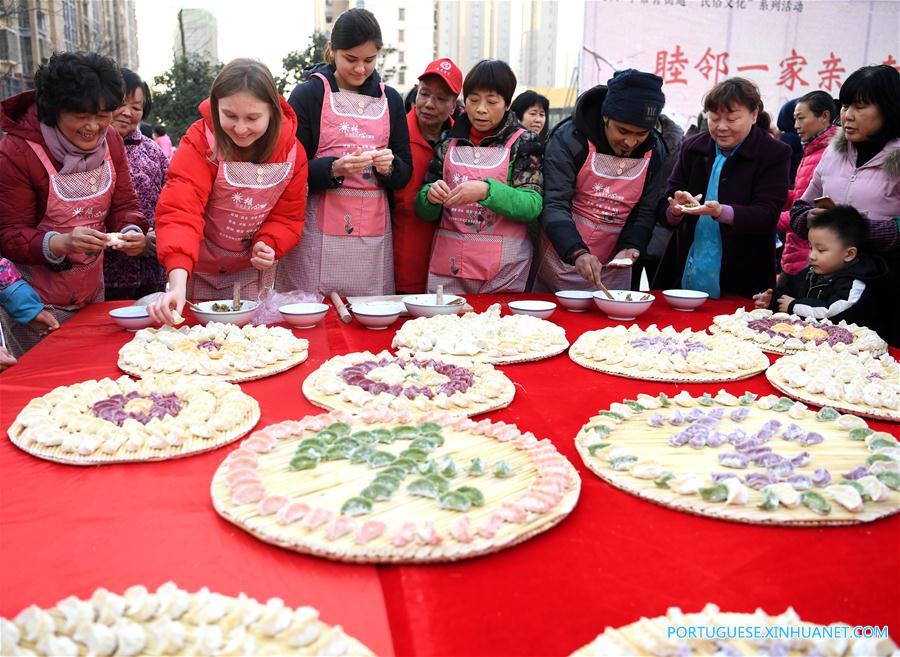 Estudantes estrangeiros celebram Festival Dongzhi em Anhui