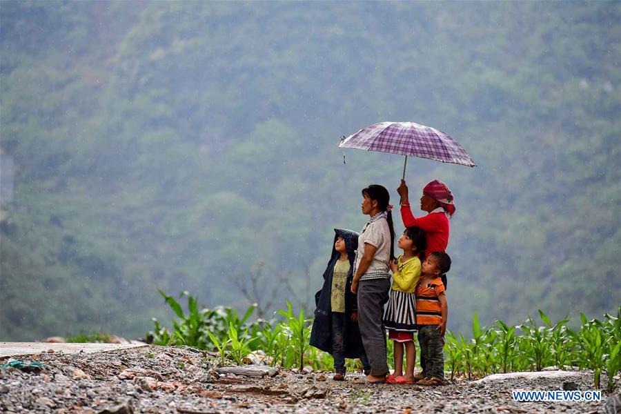 Galeria: Trabalhos de combate à pobreza em Guangxi