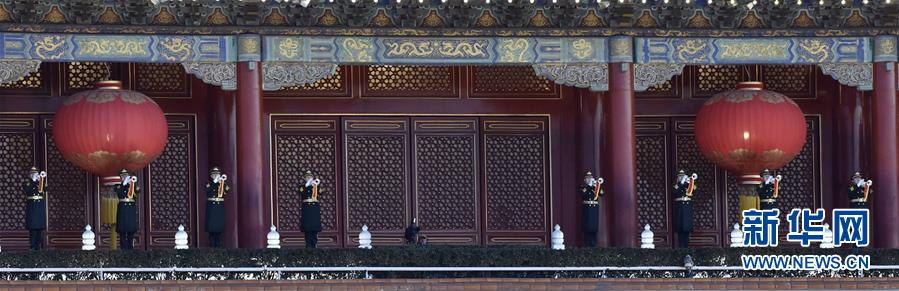 ELP assume deveres de hasteamento de bandeira na Praça Tian'anmen no Ano Novo