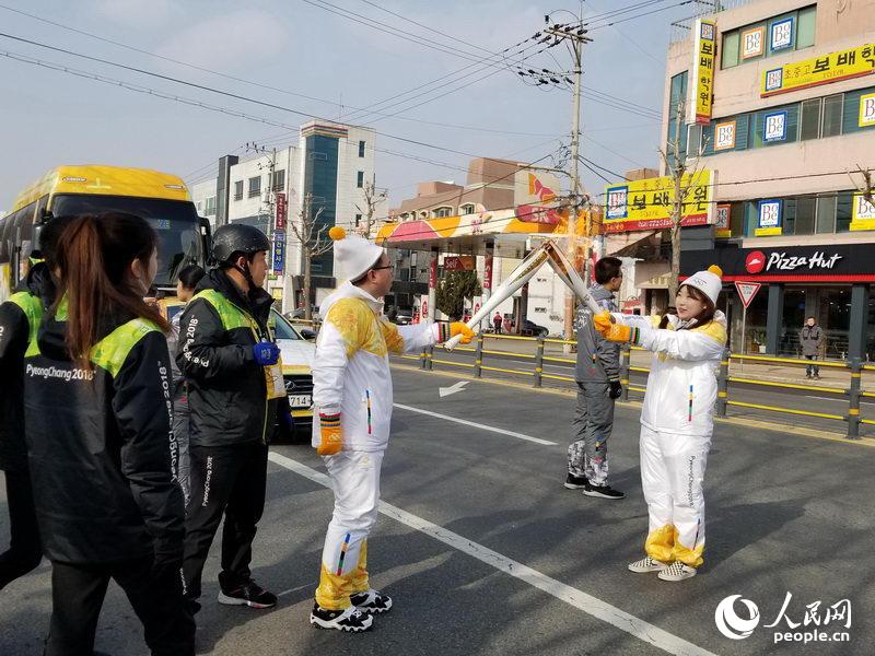 Representante do Diário do Povo Online participa do revezamento da tocha olímpica em Pyeongchang