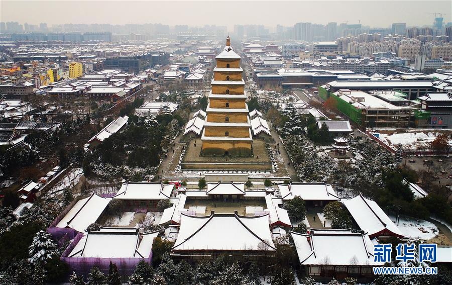 Xi’an brindada com dia de sol após queda incessante de neve e chuva