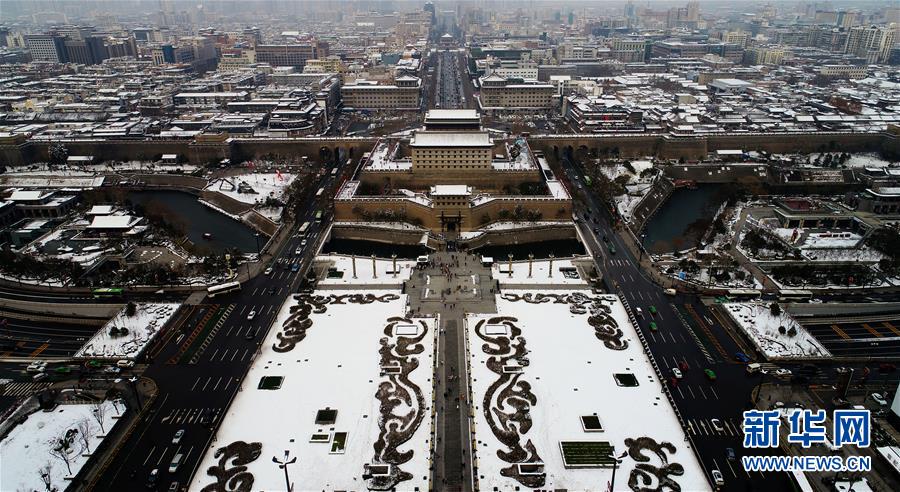 Xi’an brindada com dia de sol após queda incessante de neve e chuva