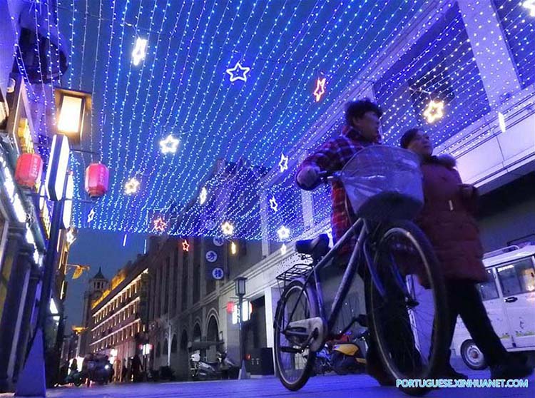 Projetos de iluminação temática instalados para receber Ano Novo chinês em Jiangsu