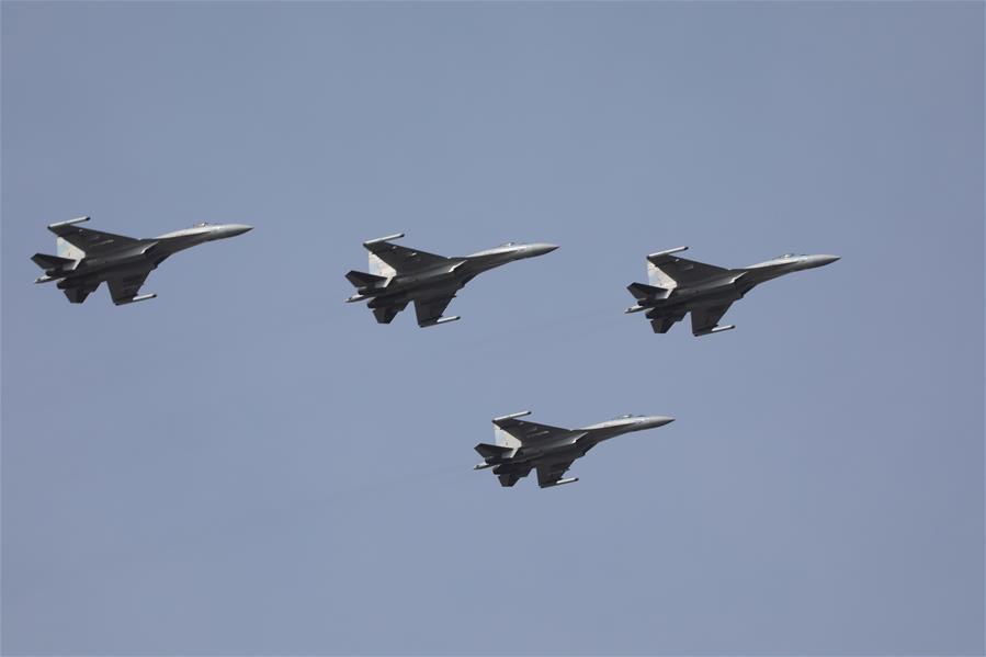 Caças destacados para salvaguardar segurança aérea no Mar do Sul da China