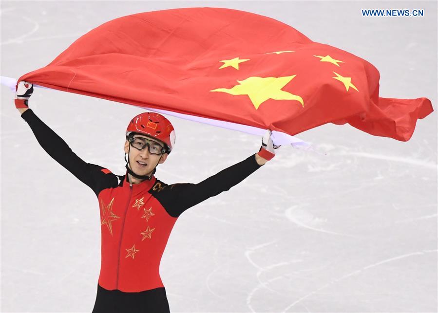 Wu Dajing bate recorde e conquista medalha de ouro em patinação de velocidade em pista curta