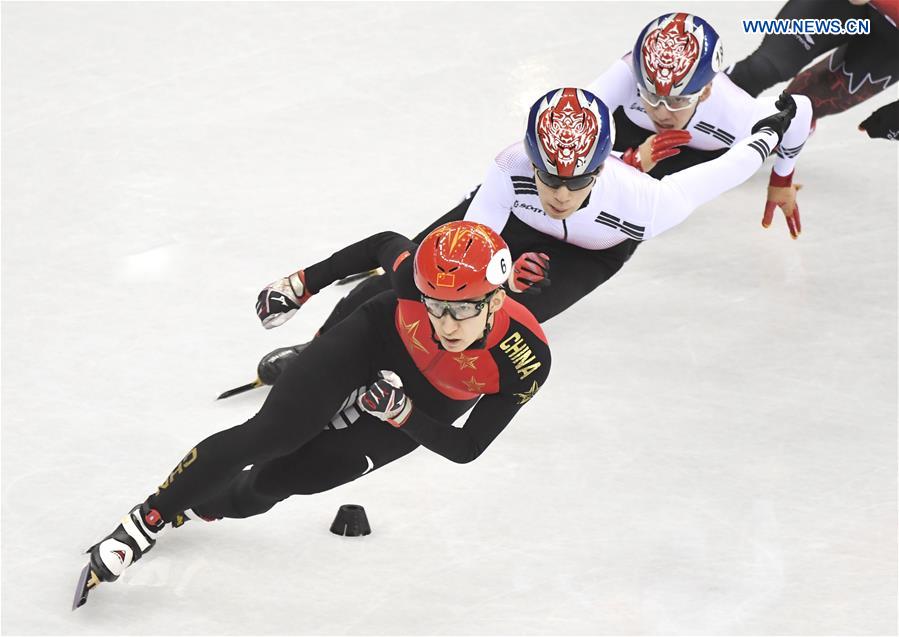 Wu Dajing bate recorde e conquista medalha de ouro em patinação de velocidade em pista curta