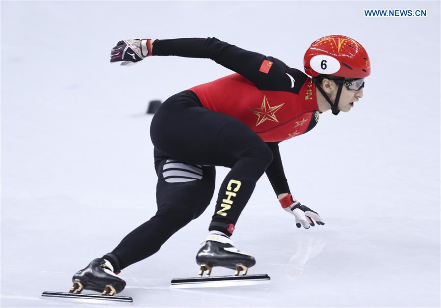 Wu Dajing bate recorde e conquista medalha de ouro em patinação de velocidade em pista curta