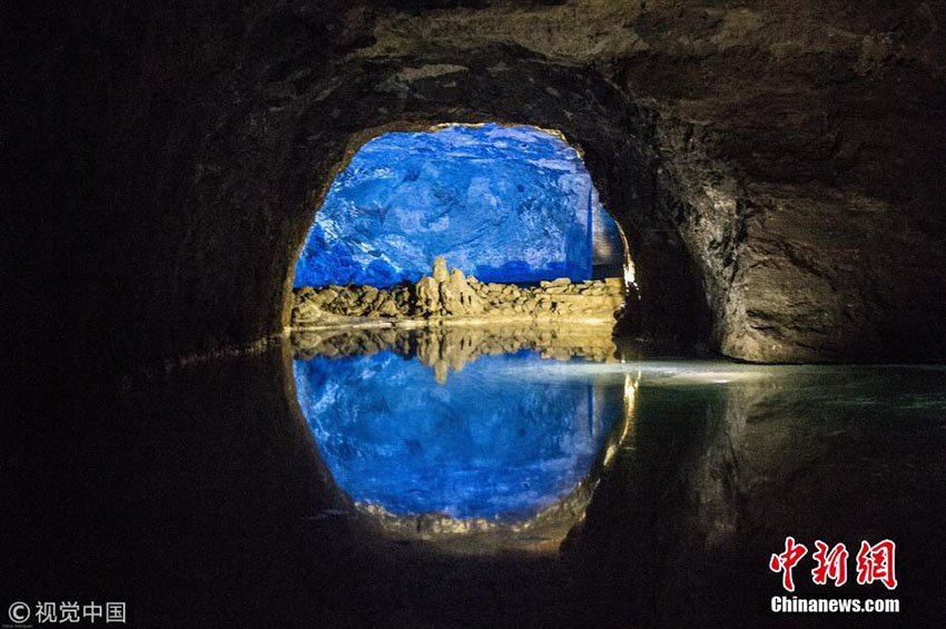 Galeria: Maior lago subterrâneo da Europa