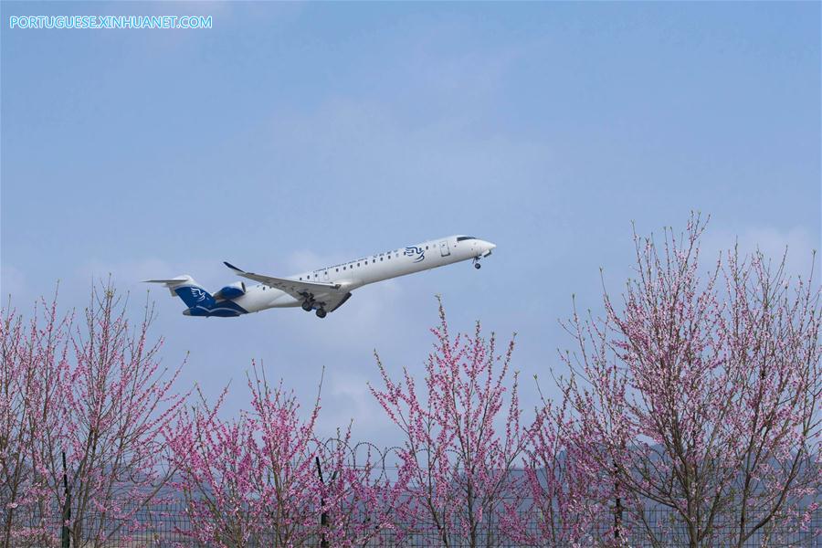 Paisagem do Aeroporto Bijie Feixiong em Guizhou