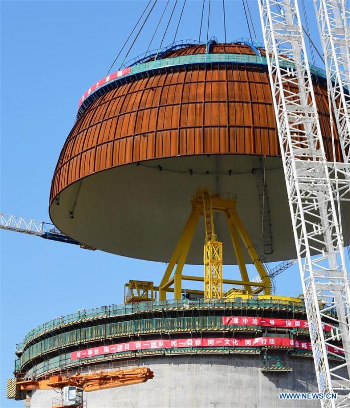 Cúpula hemisférica instalada na unidade nº 6 da usina nuclear Fuqing em Fujian