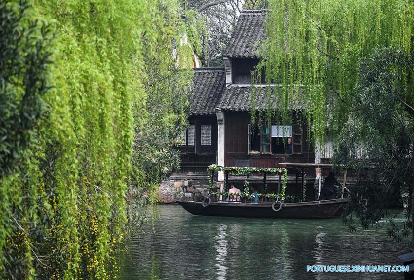 Feira de templo na histórica cidade de Wuzhen