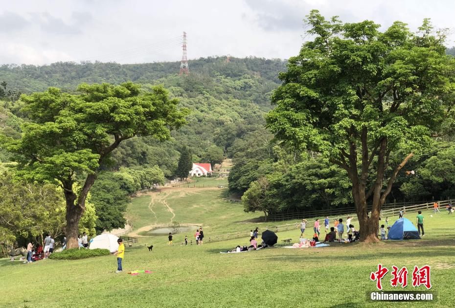 China registra 100 milhões de viagens dentro do país durante Festival Qingming