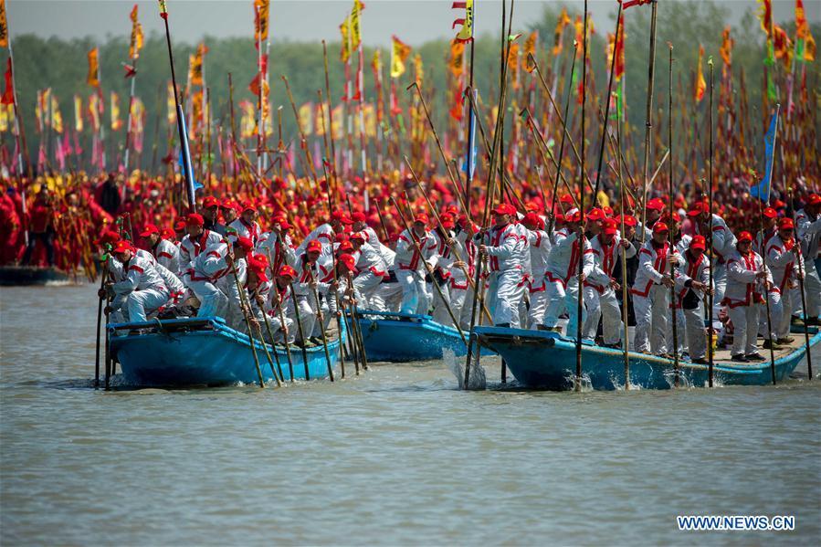 Festival Náutico de Qintong realizado em Taizhou