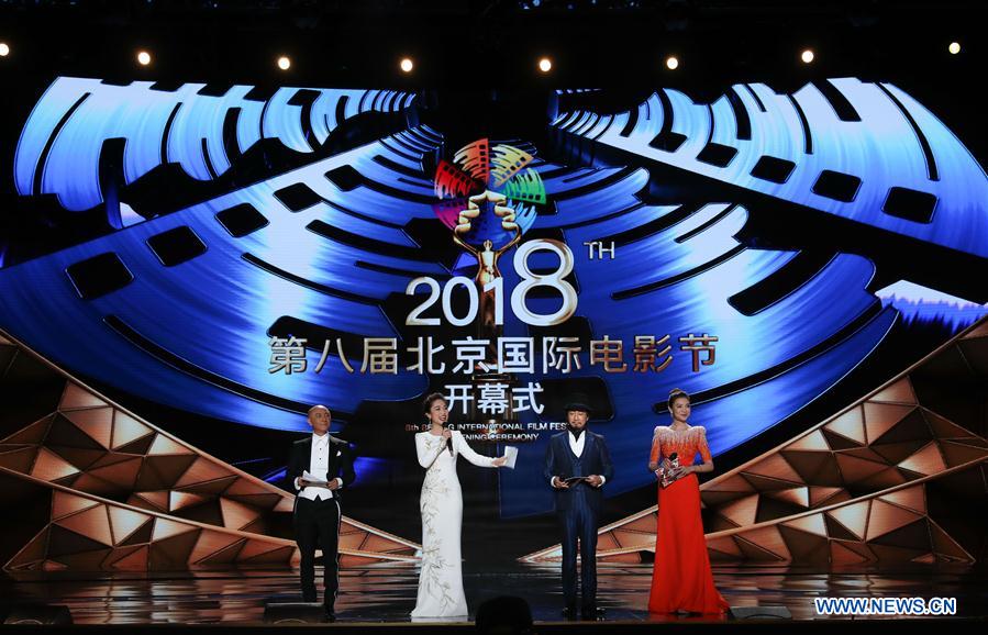 Beijing realiza cerimónia de abertura do 8º Festival Internacional de Cinema