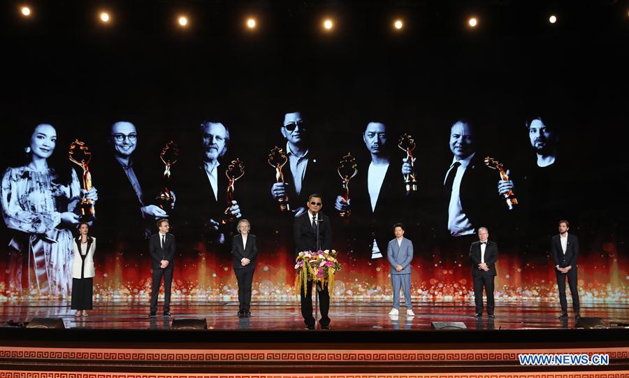 Beijing realiza cerimónia de abertura do 8º Festival Internacional de Cinema