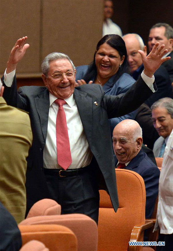 Díaz-Canel é eleito novo presidente de Cuba