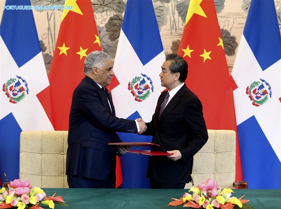 China e República Dominicana estabelecem relações diplomáticas