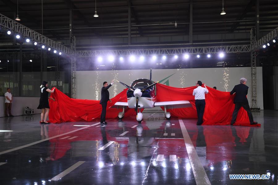 Primeiro avião desenvolvido por empresa privada chinesa finaliza período de produção