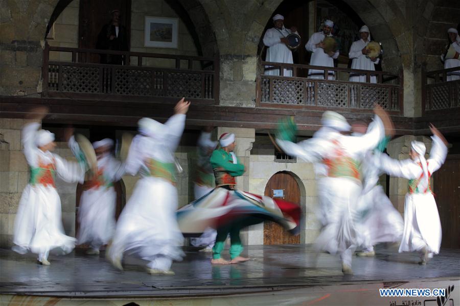 Muçulmanos em todo mundo celebram o Ramadã