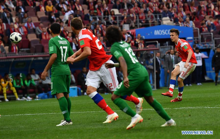 Rússia vence Arábia Saudita por 5-0