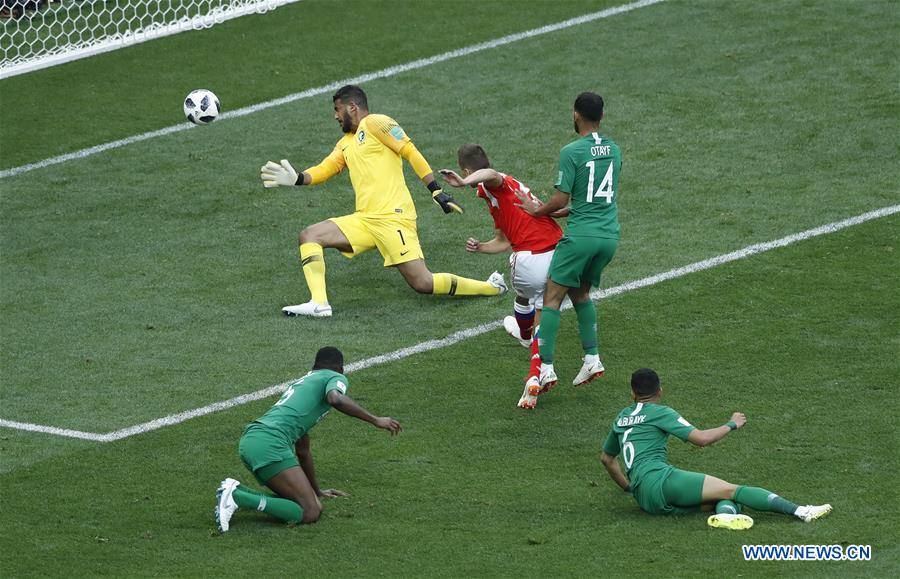 Rússia vence Arábia Saudita por 5-0