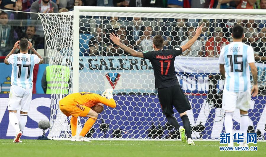 Croácia bate Argentina por 3-0 avançando para os oitavos