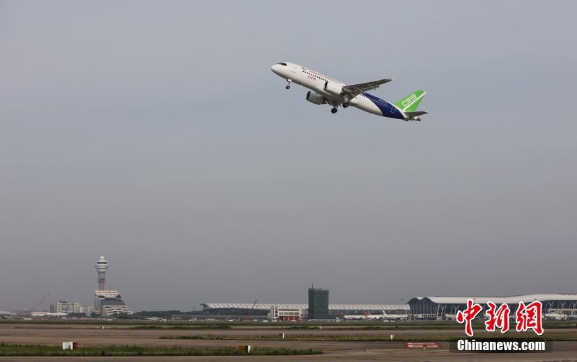 Projeto do C919 da China avança com dois aviões em teste de voo