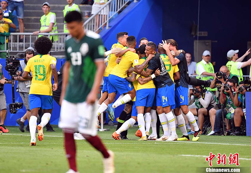 Copa do Mundo: Brasil avança para quartas de final com golos de Neymar e Firmino