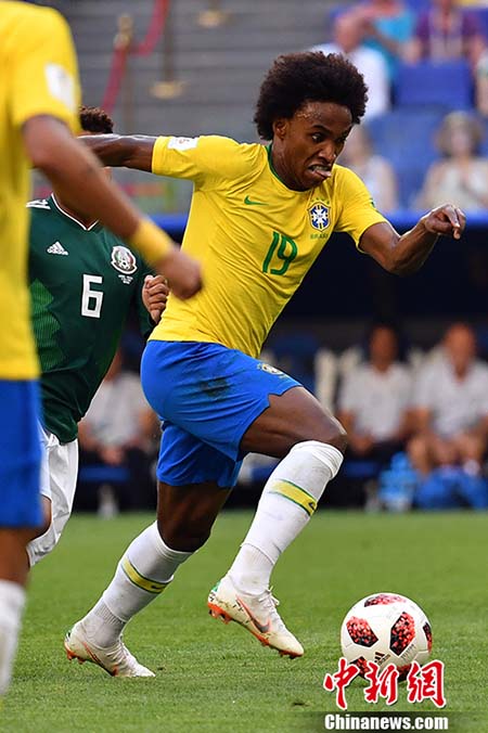 Copa do Mundo: Brasil avança para quartas de final com golos de Neymar e Firmino