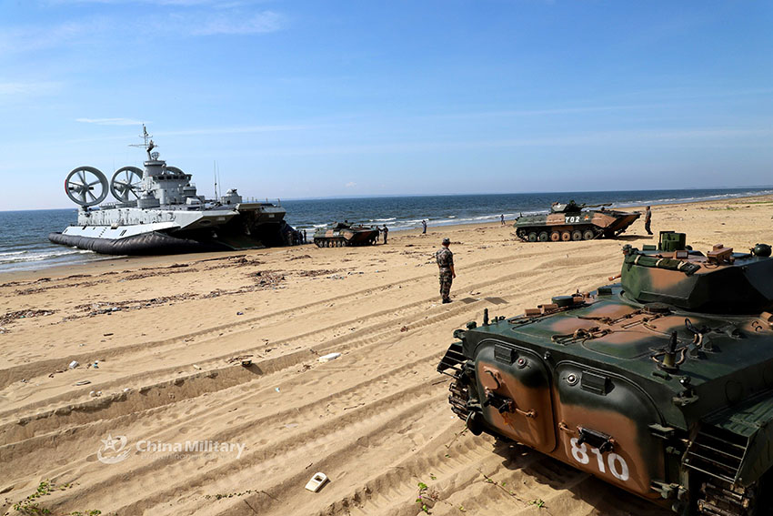 Galeria: LCAC participa em exercício militar