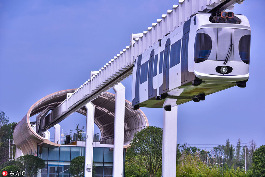 Galeria: Trem suspenso testado em Chengdu