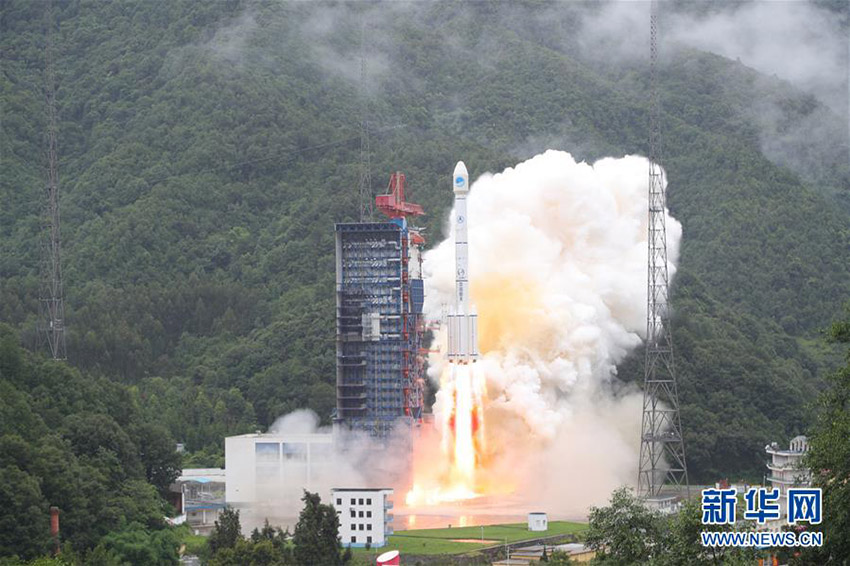 China lança satélites gêmeos de navegação do Beidou-3