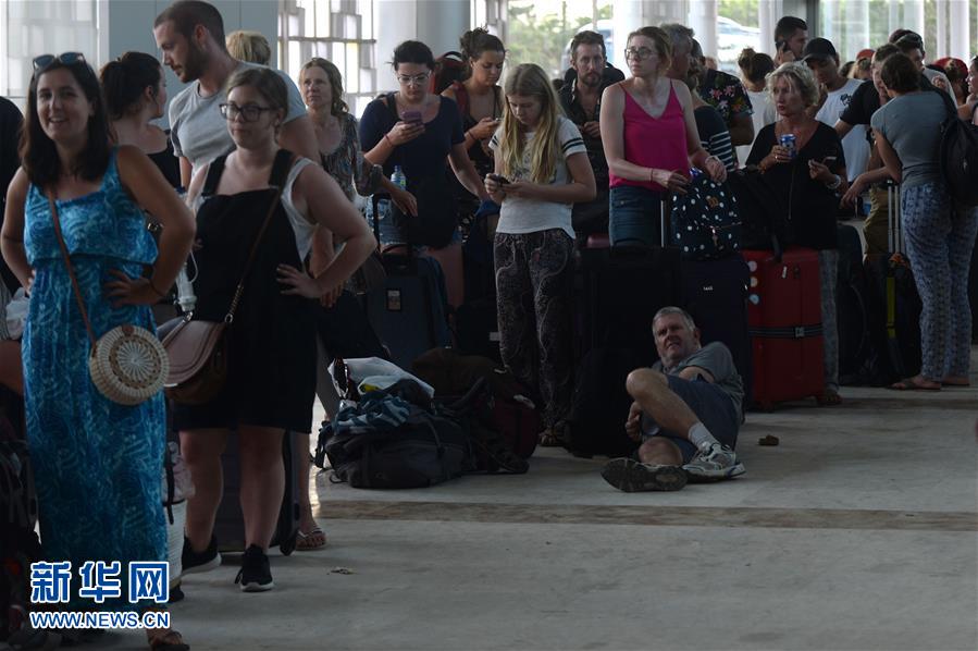 Indonésia evacua turistas afetados por terremoto