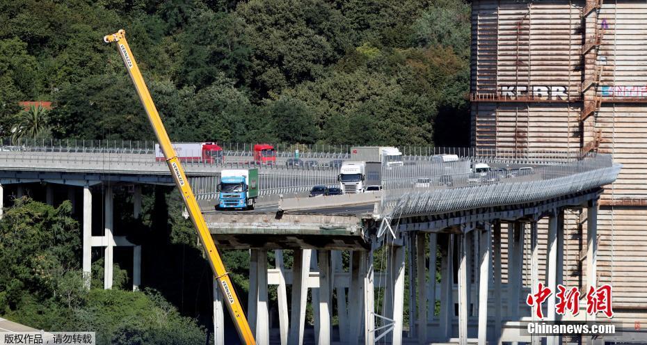 Queda de ponte deixa 39 mortos na Itália