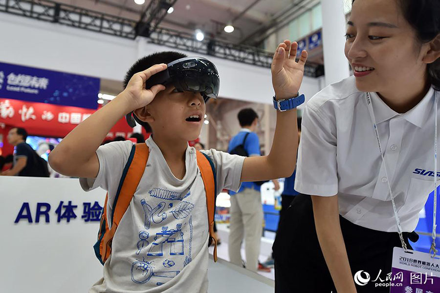 Beijing realiza Conferência Mundial de Robótica 2018